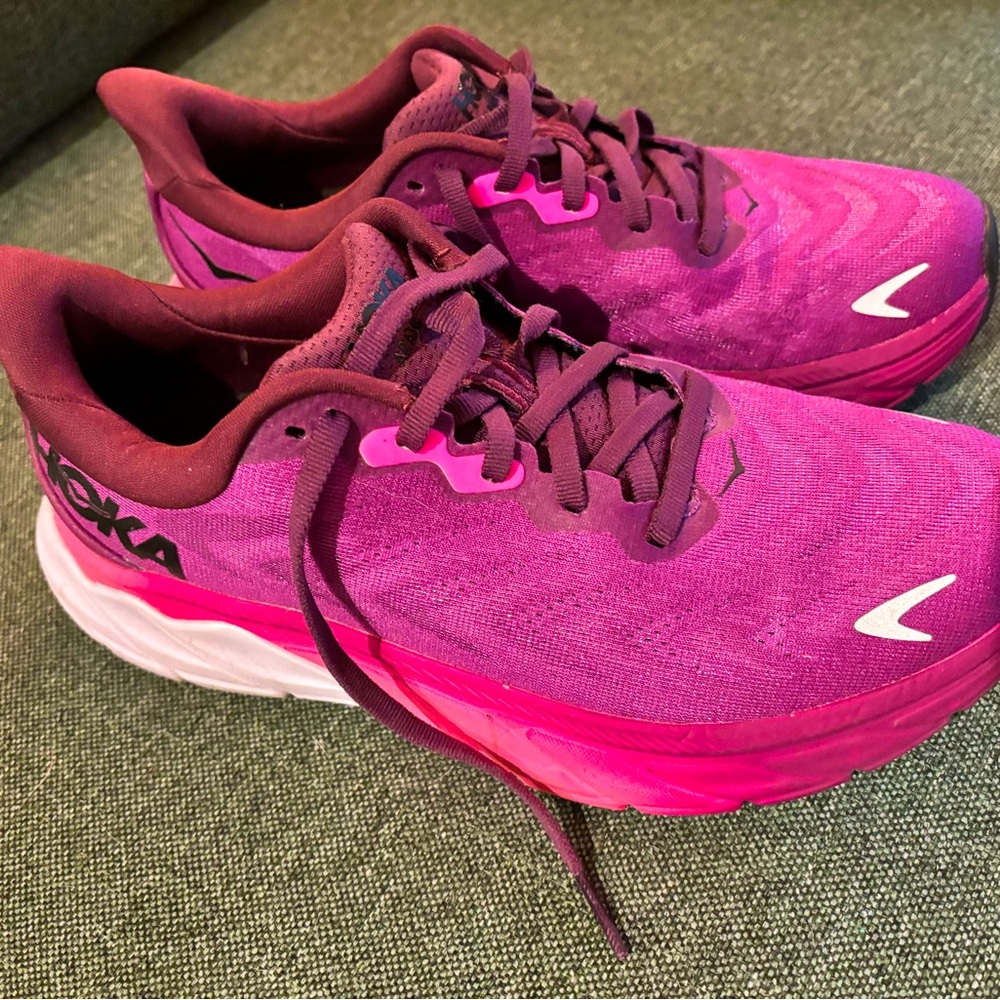 HOKA Arahi 6 Road-Running Shoes - Women's SIZE 7